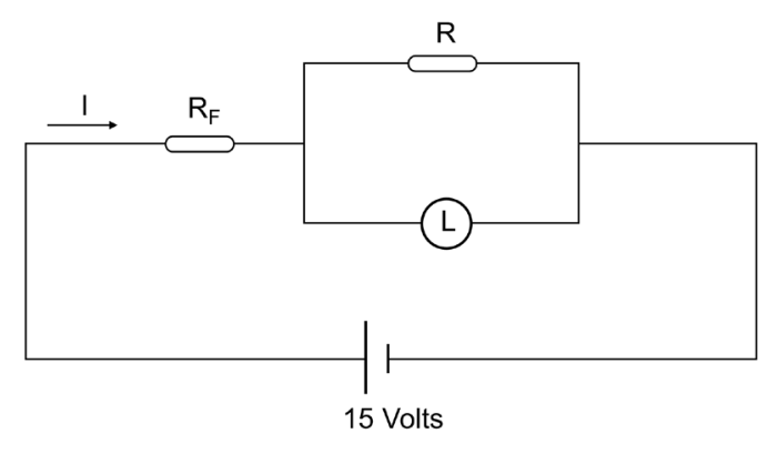 Diagrama de circuito elétrico alimentado por uma fonte de 15 Volts contendo em série um fusível de resistência R_F percorrido por uma corrente I, associado a um ramo em paralelo com um resistor R e uma lâmpada L