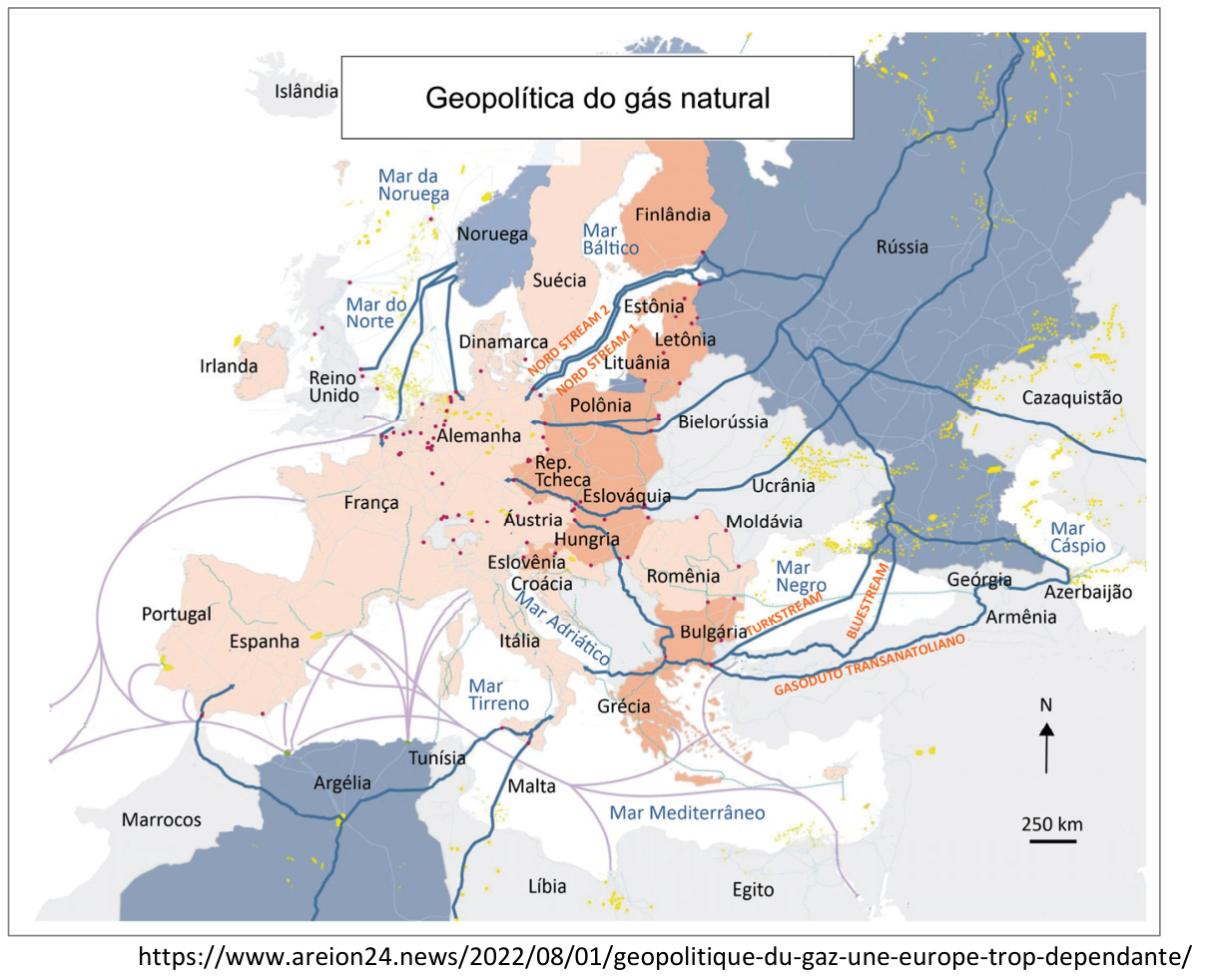 F1 Mapa da Europa e regiões vizinhas intitulado "Geopolítica do gás natural", exibindo a rede de gasodutos (incluindo Nord Stream 1 e 2, Blue Stream, Turkstream), rotas marítimas de gás liquefeito e países dependentes do gás russo.