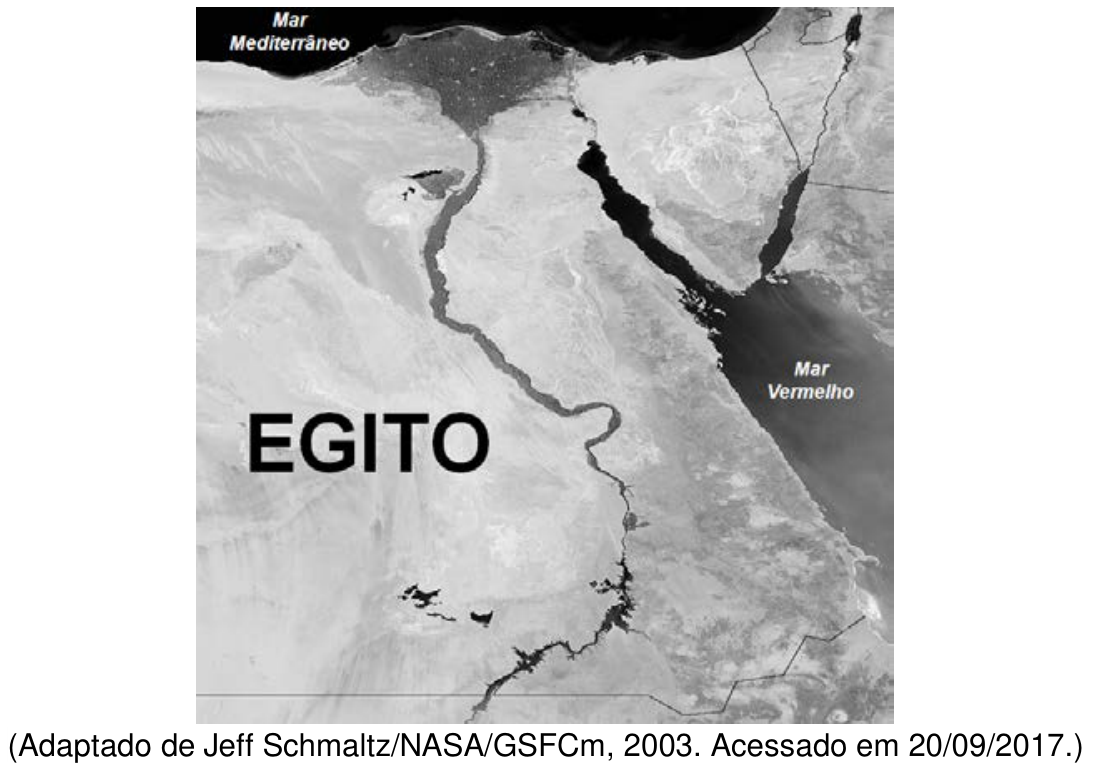 Imagem de satélite do Egito, destacando o curso do Rio Nilo, sua foz em delta no Mar Mediterrâneo e a Península do Sinai entre o Golfo de Suez e o Mar Vermelho.