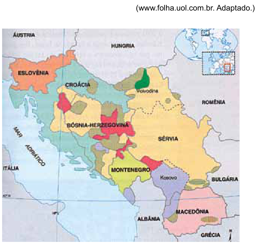 Mapa político-étnico da região dos Bálcãs após a fragmentação da Iugoslávia, mostrando Eslovênia, Croácia, Bósnia-Herzegovina, Sérvia (com Voivodina e Kosovo), Montenegro e Macedônia, além dos países vizinhos e do Mar Adriático.