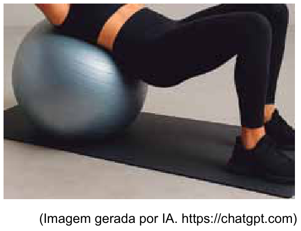 Pessoa apoiada de costas sobre uma bola de Pilates cinza, com pernas flexionadas e pés no chão, sobre um colchonete preto de exercícios. Abaixo da foto consta a inscrição: "(Imagem gerada por IA. https://chatgpt.com)".