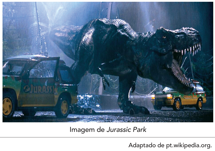 F1 Cena do filme com um tiranossauro rex sob chuva rugindo ao lado de um veículo com a porta aberta, com legenda "Imagem de Jurassic Park" e crédito "Adaptado de pt.wikipedia.org.".