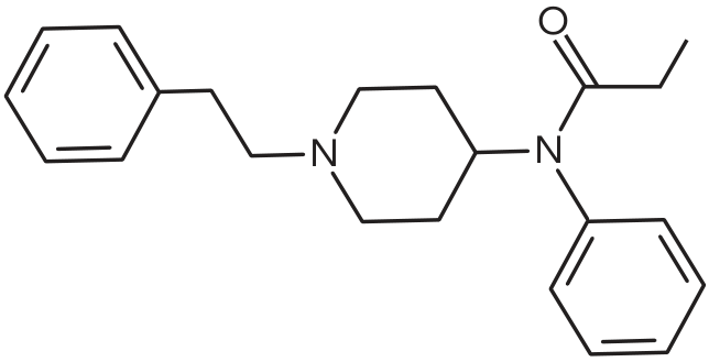 Fórmula estrutural do fentanil: um anel benzênico ligado por uma cadeia de dois carbonos ao átomo de nitrogênio de um anel de seis membros. Um carbono desse anel está ligado a outro átomo de nitrogênio, que se liga a um segundo anel benzênico e a um grupo carbonila seguido de uma cadeia de dois carbonos. Estão indicados os dois átomos de N e o átomo de O da carbonila.