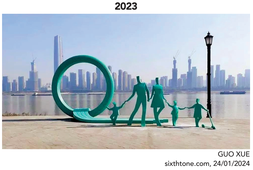 F2 Escultura de 2023 reformulada para incluir três crianças acompanhando o casal