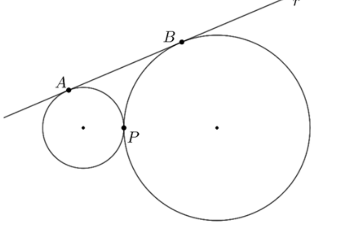 Duas circunferências tangentes externamente no ponto P, com uma reta r tangente comum superior tocando-as nos pontos A e B.