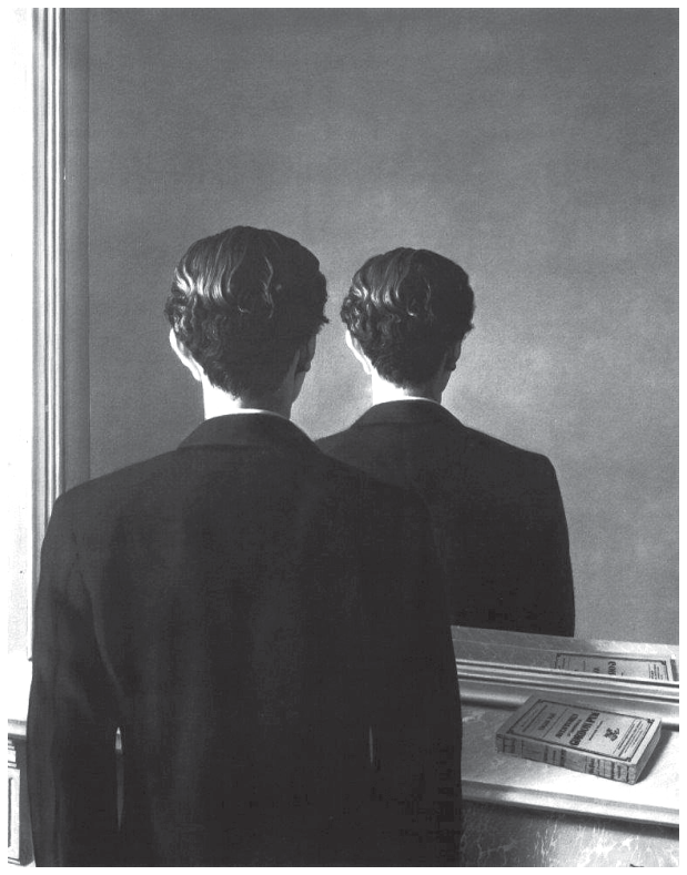 F1 Pintura "A reprodução proibida", de René Magritte, que retrata um homem de costas diante de um espelho sobre uma bancada; no espelho, em vez de seu rosto, vê-se novamente o reflexo da parte de trás de sua cabeça e suas costas. Sobre a bancada, à direita, há um livro que é refletido normalmente.